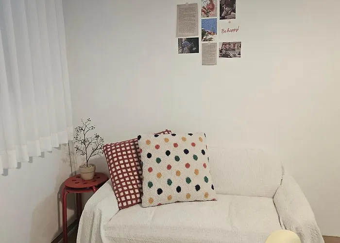 Large 2br Near Hongdae, Mangwon Market & River, 6 Guests Seoel